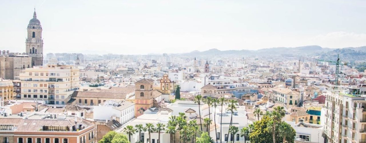 Ontdek de leukste wijken van Malaga om te winkelen, uiteraard met heerlijke plekken om ook culinair te genieten.